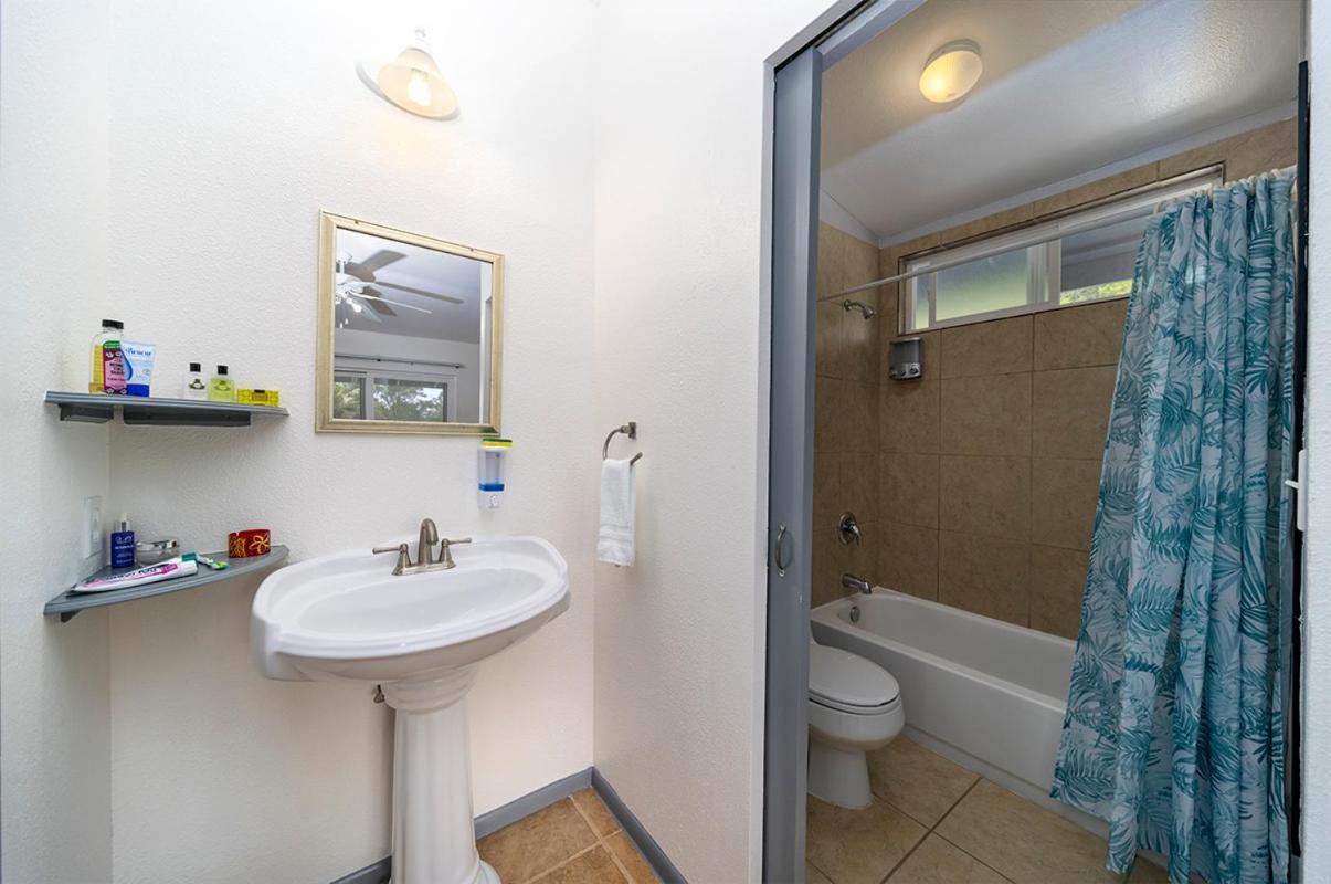 Blue Hawaiian Rentals Keaau Esterno foto